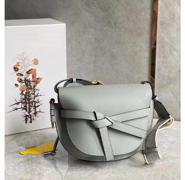 

cellphone case waist pouch bag designer handbag purses womens saddlebag men bumbag belt women pocket bags fashion gatedual tote