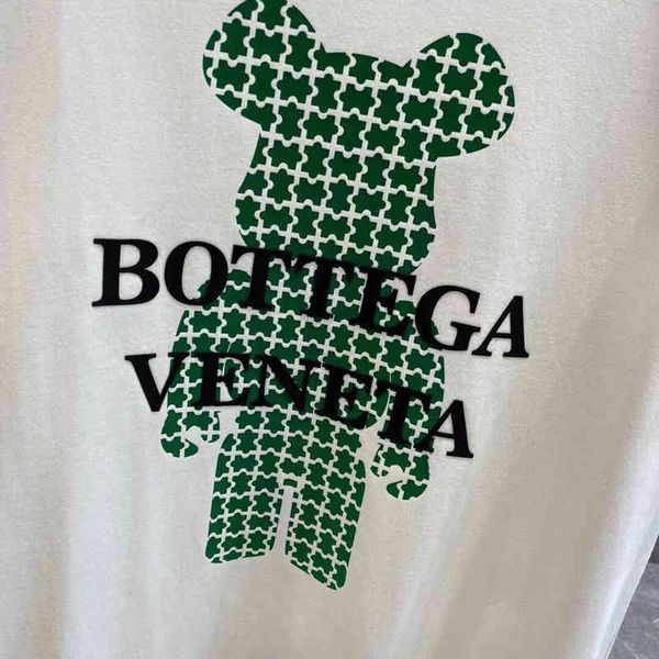 

fshion t shirt bv's designer shirts bottega ven bv tide 2022 new hand-painted bear letter short sleeve back triangular leather men&#039, White;black