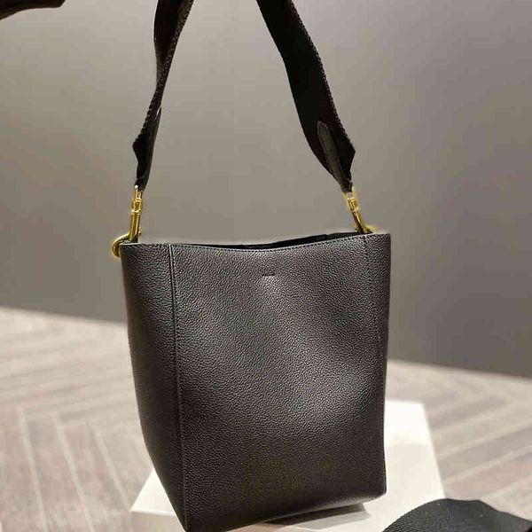 

evening bags shoulder bag tote bags designer leather handbag luxury women solid color crossbody fashion wide strap hardware buckle 220830