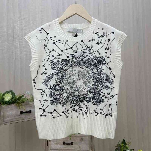 

women's knits tees d cattle goods spring and summer fashion embroidery thin wool knitting t shirt women's, White