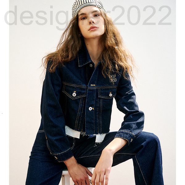 

women's hoodies & sweatshirts designer miss miao is shorter and more fashionable. in early autumn the letters are pasted with cloth emb, Black