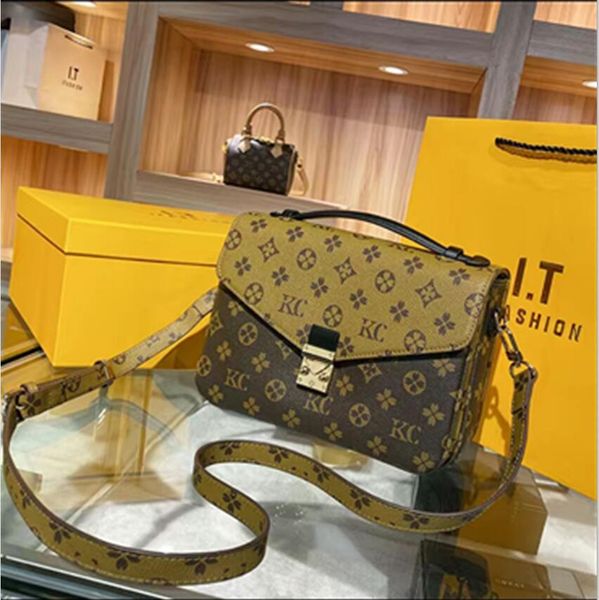 

bag handbag women sale discount genuine leather match pattern date code serial number shoulder damier letters plaid snakeskin evening bags
