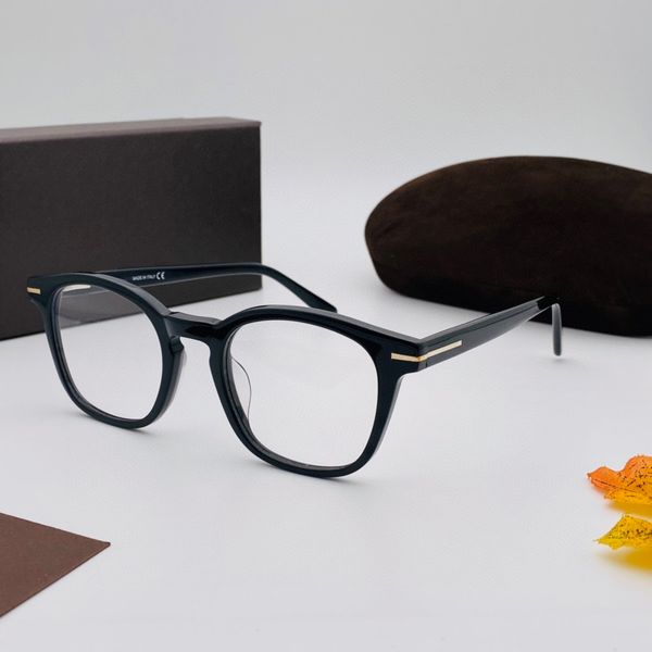 

womens eyeglasses frame clear lens men sun gasses fashion style protects eyes uv400 with case 5532, Silver