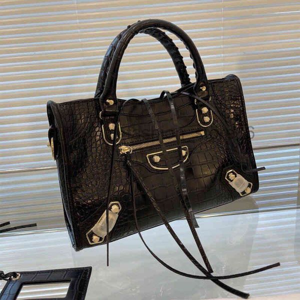 

bag 2022 designer bags b motorcycle bags luxury designers genuine leather crossbody moon bag fashion retro messenger handbag locomotive hand