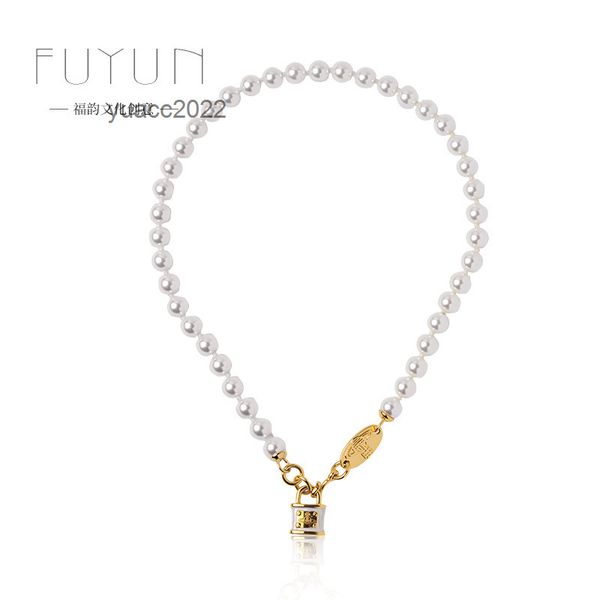 

pendant necklaces vivian westwood pearl necklace female high-class light luxury small lock design brass plated 18k gold pendant, Silver