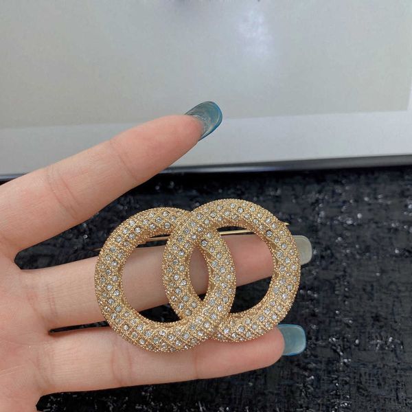 

funny enamel brooch designer brooches pins for womens fashion suitable romantic delicate attractive jewelry gold silver broche brosche, Gray