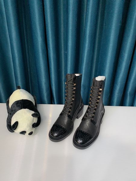

10a original quality patent leather calfskin tall boots with box luxury designer boots fashion monochrome light color winter warm large size, Black