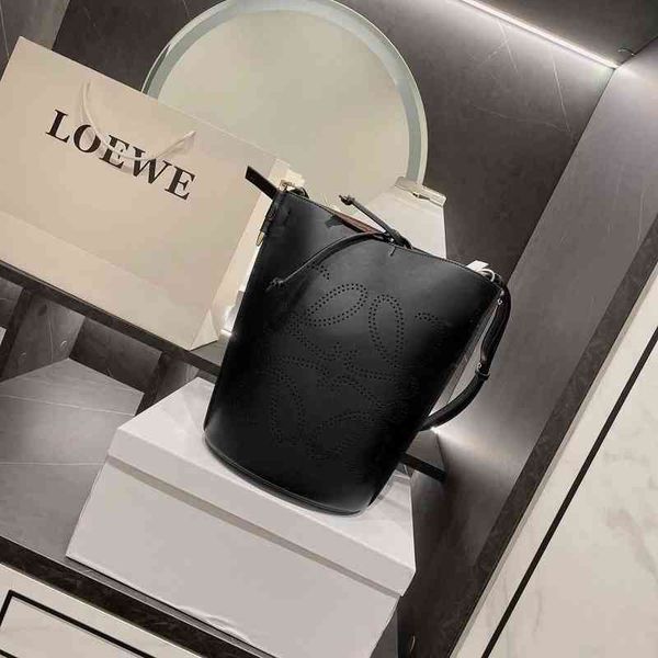 

loiwe woman crossbody designer totes bags 2022 bag hollow handbags loews out l