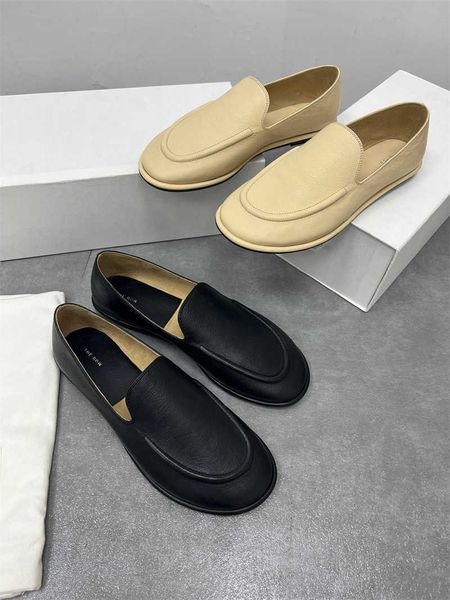 

row leather the is soft and comfortable the high-end cattle goods are easy to wear