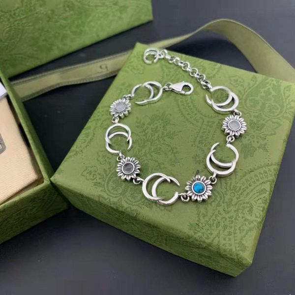 

luxury designerladies charm bracelets flower letter bracelet length with box, Golden;silver