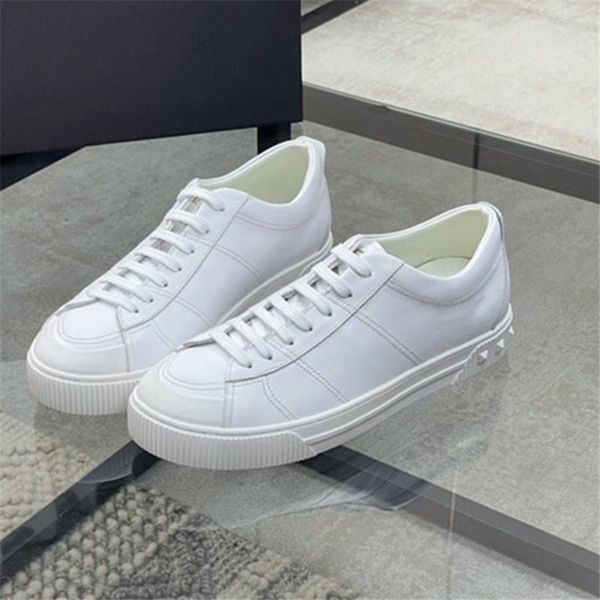 

casual men sneakers color blocked low-lace-up flat running shoes