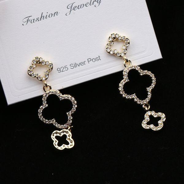 

2022 luxury dangle brand jewelry simple design v letter earrings for women gold-color elegant party stud earrings, Silver