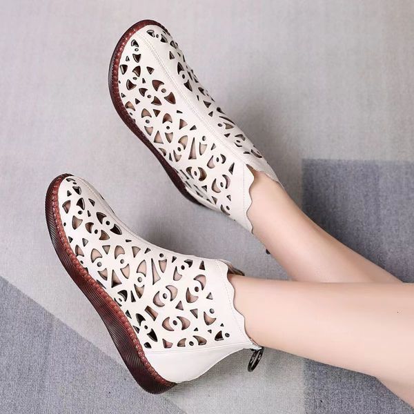 

slippers plus size genuine leather spring summer sandals breathable hole boots flat soft nonslip comfortable sandalias de mujer 221130, Black