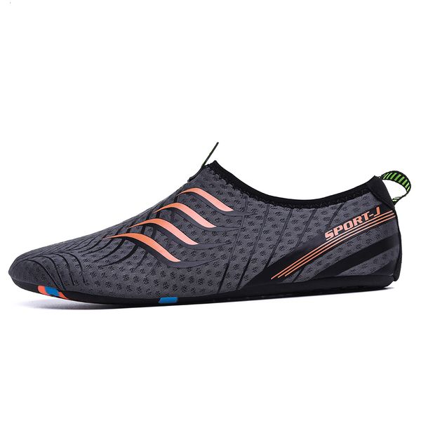 

water shoes summer men women water shoes quickdrying beach sock barefoot slippers nonslip lightweight upstream sports diving zapatos 221130, Black