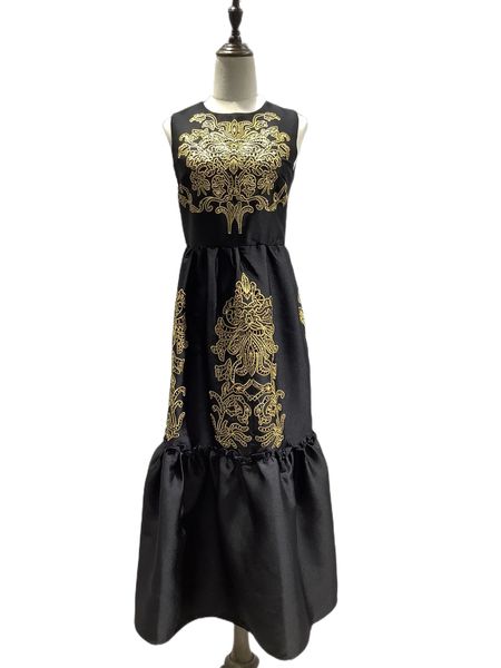 

new euro american street large vintage metal embroidered round neck sleeveless dress, Black;gray