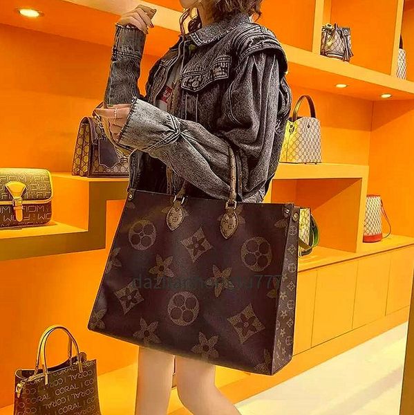 

evening bags luxury designer womens handbags high 1 quality onthego purse flower tote bag ladies casual tote pvc leather shoulder bags