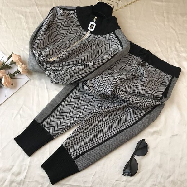 

designer autumn and winter womens tracksuits new stripe pattern color contrast long sleeve sports sweater pants fashion stand collar zipper, Gray