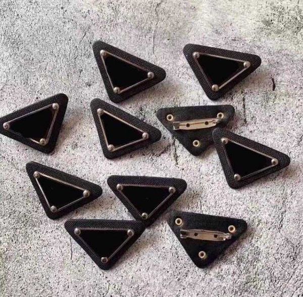 

designer men's jackets letter brooches pins for women and men ashion triangle brooch pin jewelry accessories gift drop ship, Black;brown