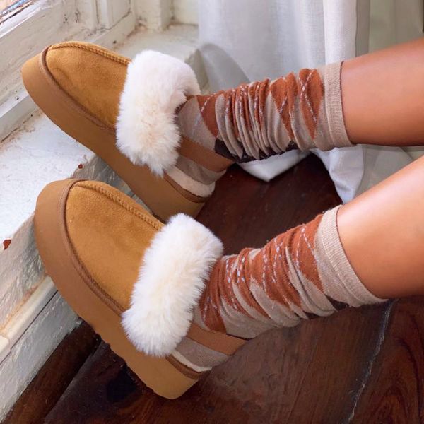 

slippers fur women winter plush sandals luxury slip on platform slides female thick sole designer cotton home shoes 221203, Black
