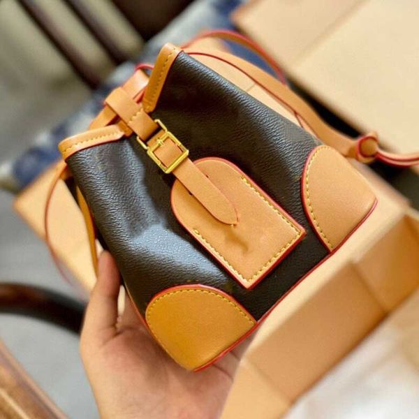 

fashion tote designer women love you bag bucket circle drawstring underarm hobo clutch handbag shoulder cross body luxury leather backpack