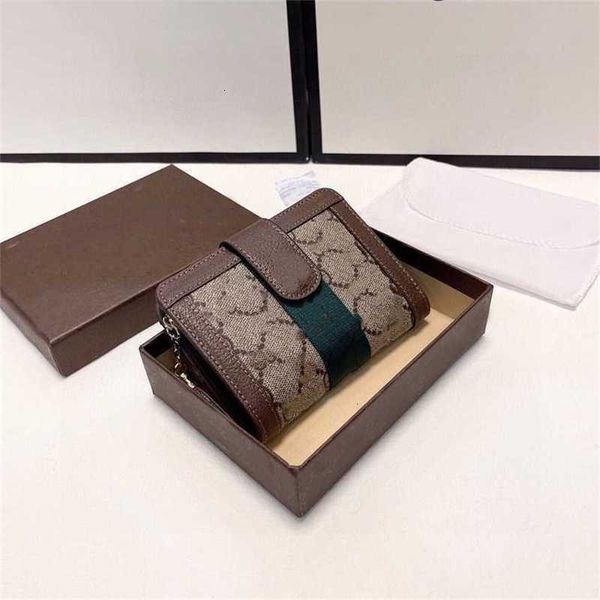 

2022 new wallet women's medium and long pvc leather large capacity letter fashion three fold premium card bag zero, Red;black