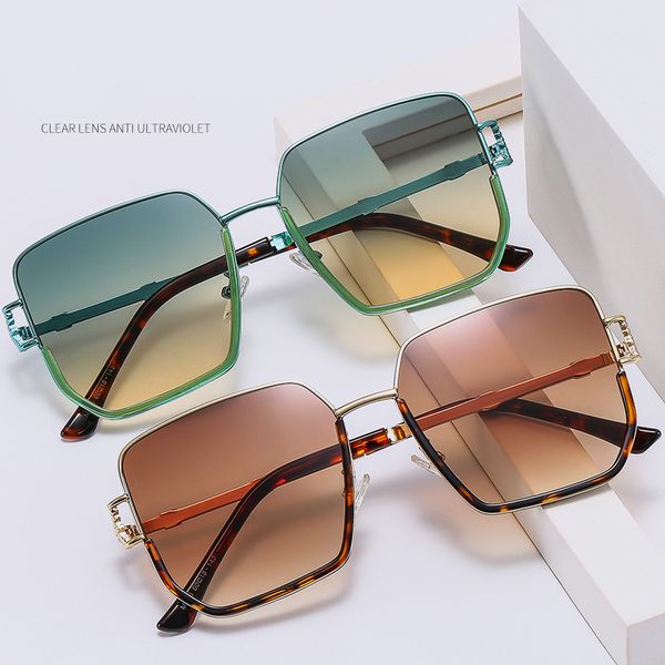 

2023 luxury polarized discoloration sunglasses frame metal sunglass designer womens mens goggle senior eyewear for women fashion eyeglasses, White;black