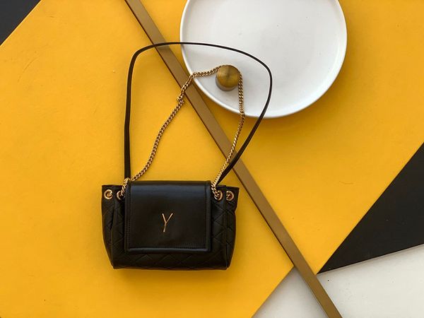

fashions designer retro leather messenger bags chain ladies europe and america cute bill of lading shoulder fashion womens bag
