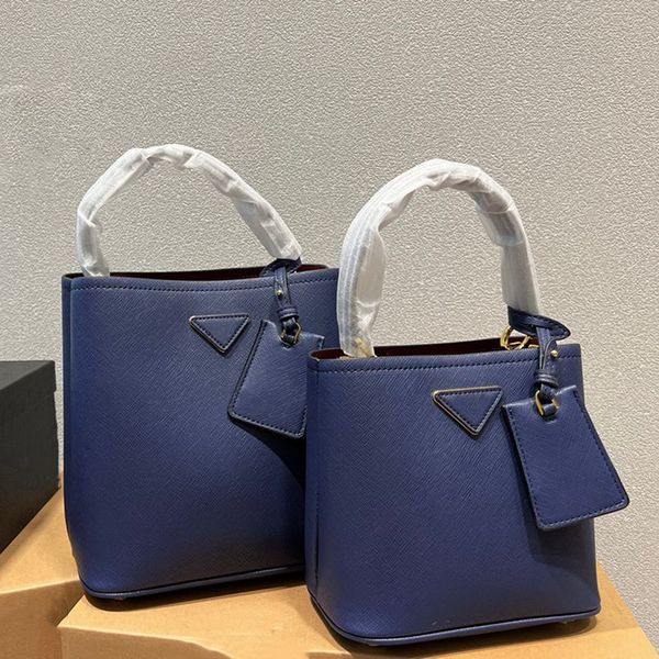 

famous designer fashion lady bucket bags shopping shoulder mirror quality cross body plain letter leather soft star totes perfect handbags w