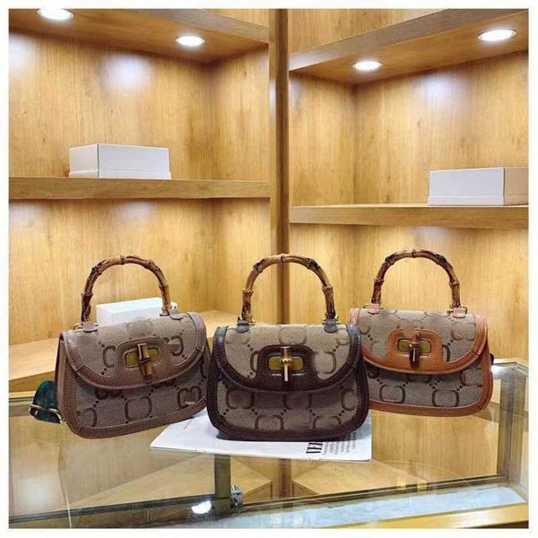 

2022 small handle bamboo handbags shoulder bags brown canvas 21x16cm women luxury designer mini crossbody bag totes purses phone