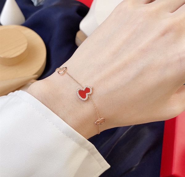 

body bracelet chain new in luxury brand jewelry hand bracelet for woman and mens bangles studded logo emboss mount handmade complement nail, Black