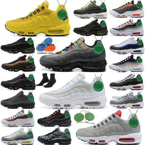 

2023 95 og running shoes 95s neon greedy solar red men womens woman dark smoke grey brown sneakers 20th anniversary grape safari designer bg, Black