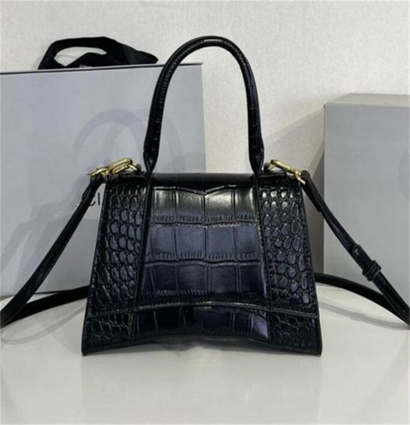 

luxury evening bags designers handbag bag shoulder crossbody purse alligator half moon backpack letters shopping tote hasp zipper pocket cro