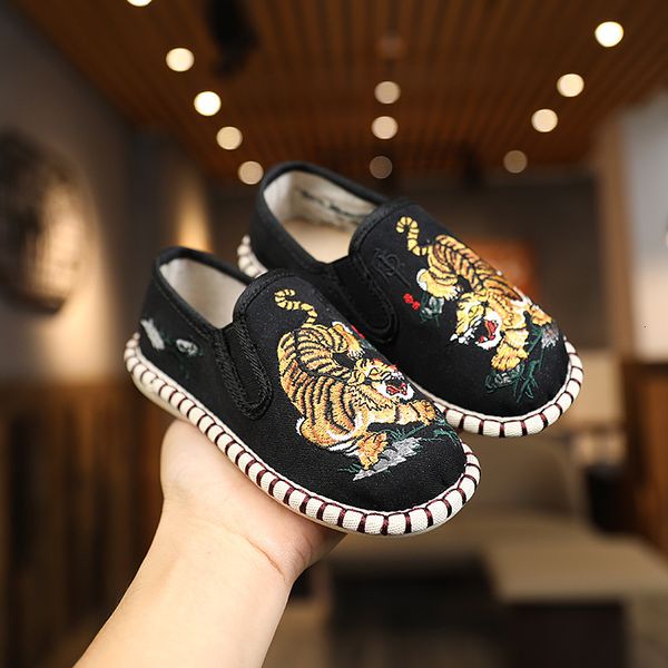 

sneakers spring dancing embroidered shoes girls beijing cloth tiger children s chinese style drop 221205, Black;red