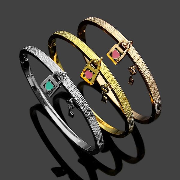 

lock key gold bangle luxury designer monogram heart bangle diamond 18k electroplated 925 stainless steel wedding lover gift with box, Black