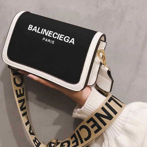 

bags small black bag texture women's new sling one shoulder bag messenger purse