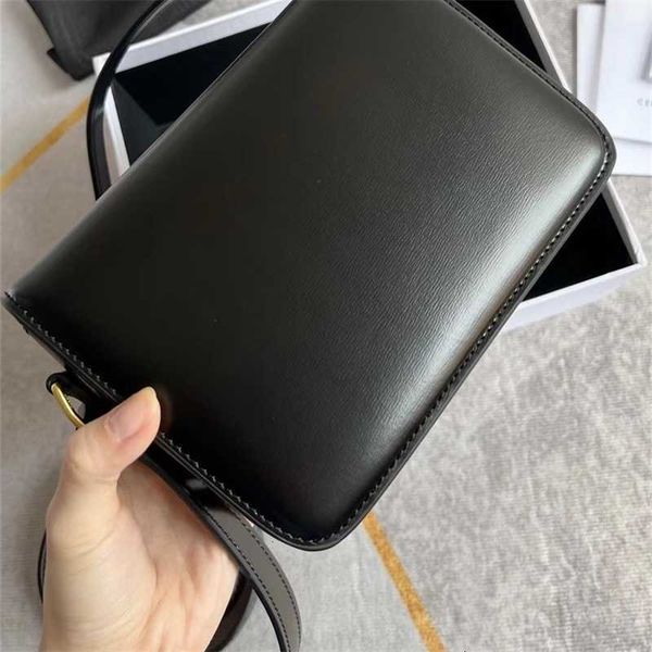 

2022 women's fashion classic arc de triomphe tofu women messenger bag