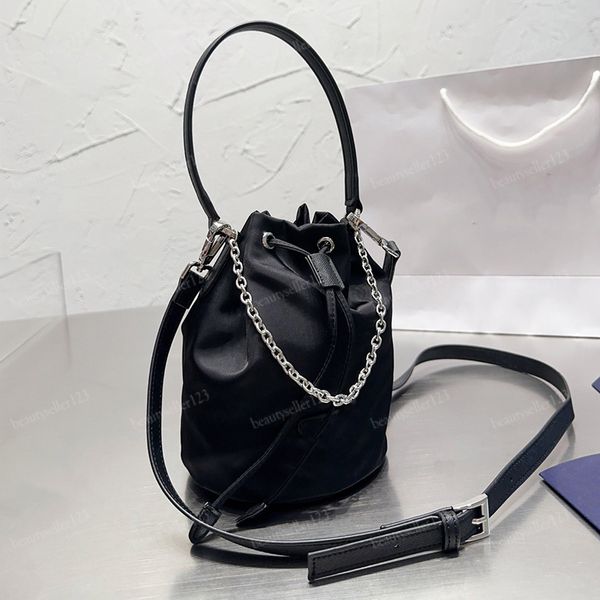 

mini totes bag fashion shoulder bags brand designer crossbody nylon pochette black handbags bucket tote coin walllet sport purse chains cros