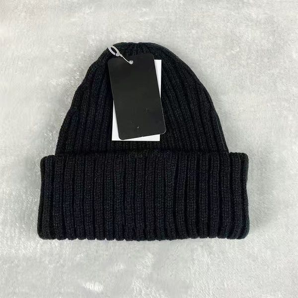 

2023 luxury knitted hat brand designer beanie cap mens womens autumn winter wool caps casual fitted fashion for giftfit cap, Yellow