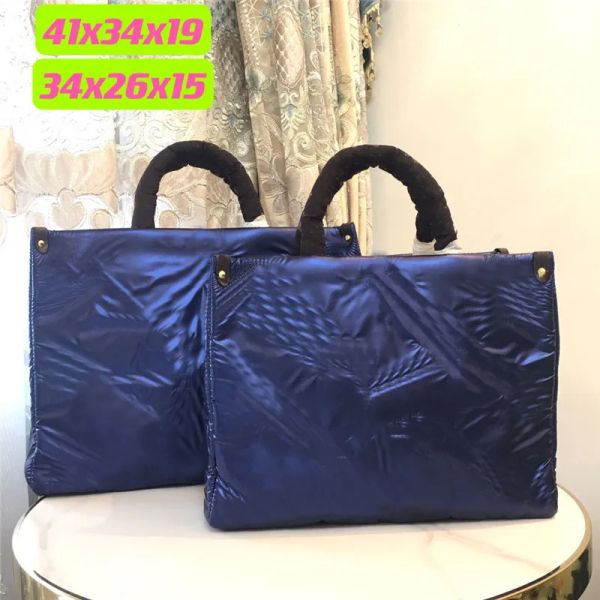 

designer luxury handbags totes on the go gm giant mm econyl maxi m21053 rfid tote bag
