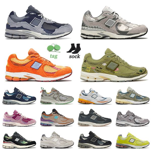 

protection pack dark navy 2002r bb2002r running shoes for men women athletic og sneakers 2002 r designer runners rain cloud peace be the jou