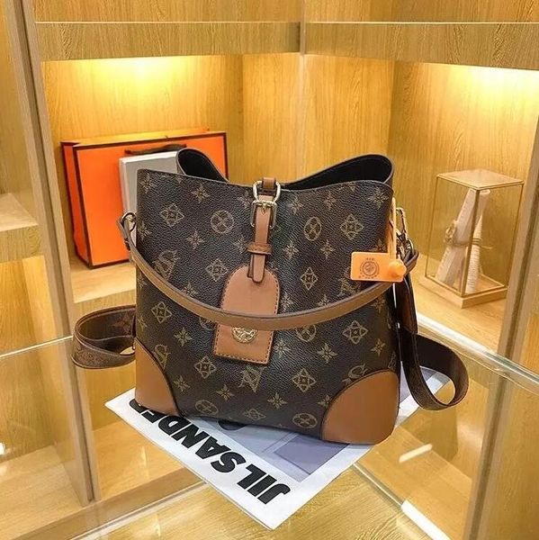 

brand luxury design vintage bucket shoulder bag purses women's fashion retro style one shoulder crossbody bags printed handbag tote des