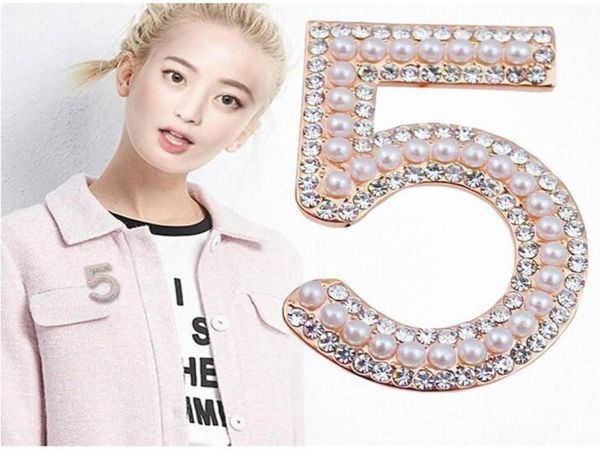 

gold colorsilver brooches letter 5 full crystal rhinestone brooch pins for women party flower number brooches jewelry ship9783495, Gray