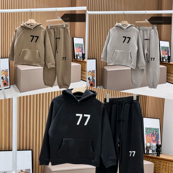 

kids designer sets ess warm tracksuit essential long sleeve hoodies pullovers ess letter sweatshirt pant jogger loose youth boys girls cloth, White