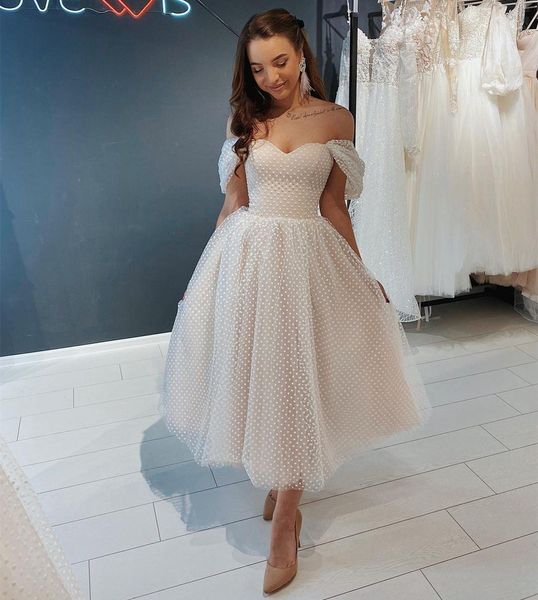 

2023 vintage a line wedding dresses country short bohemia summer beach off shoulder sweetheart full lace point tulle formal bridal gowns tea, White