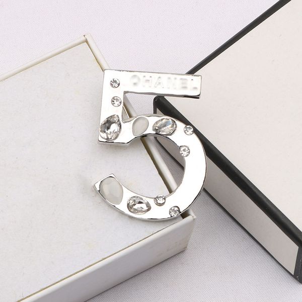 

luxury design brand desinger brooch women crystal rhinestone pearl letter brooches suit pin fashion gifts jewelry clothing decoration access, Gray