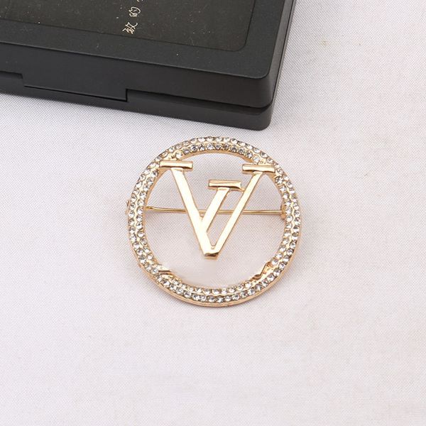 

famous design brand desinger brooch women crystal rhinestone pearl letter brooches suit pin luxurys fashion gifts jewelry clothing decoratio, Gray