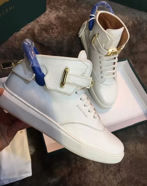 

famous men metal locks sneakers shoes lace-up 750 950 white black leather leisure flats man casual fashion outdoor trainer eu38-46