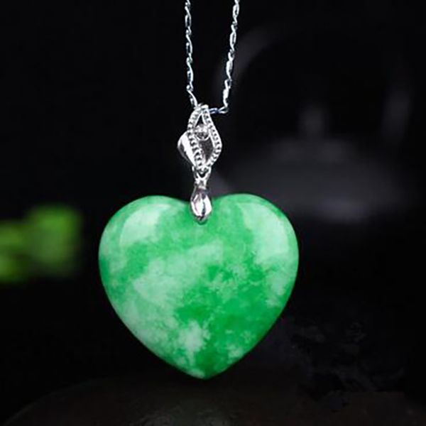 

fashion jewelry carved natural green jade heart pendant necklace, Silver