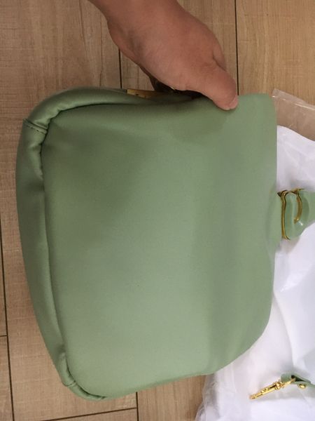 

brand designer c's pillow tabby shoulder bag women pure color bacchus bags hardware cloudy handbags supper soft leather baguette