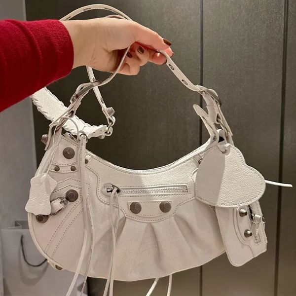 

le cagole 9a quality luxury bags le cagole for women le cagole shoulder bag lambskin leather handbags pleated motorcycle crossbody clutch pu